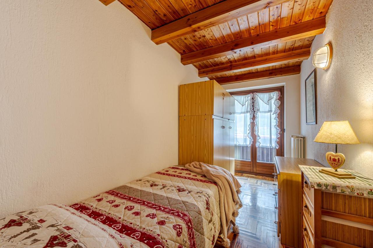 Appartamento Casa Beatrice - Wifi, Parcheggio E Vista Montagna - Cour 0231 Courmayeur Esterno foto