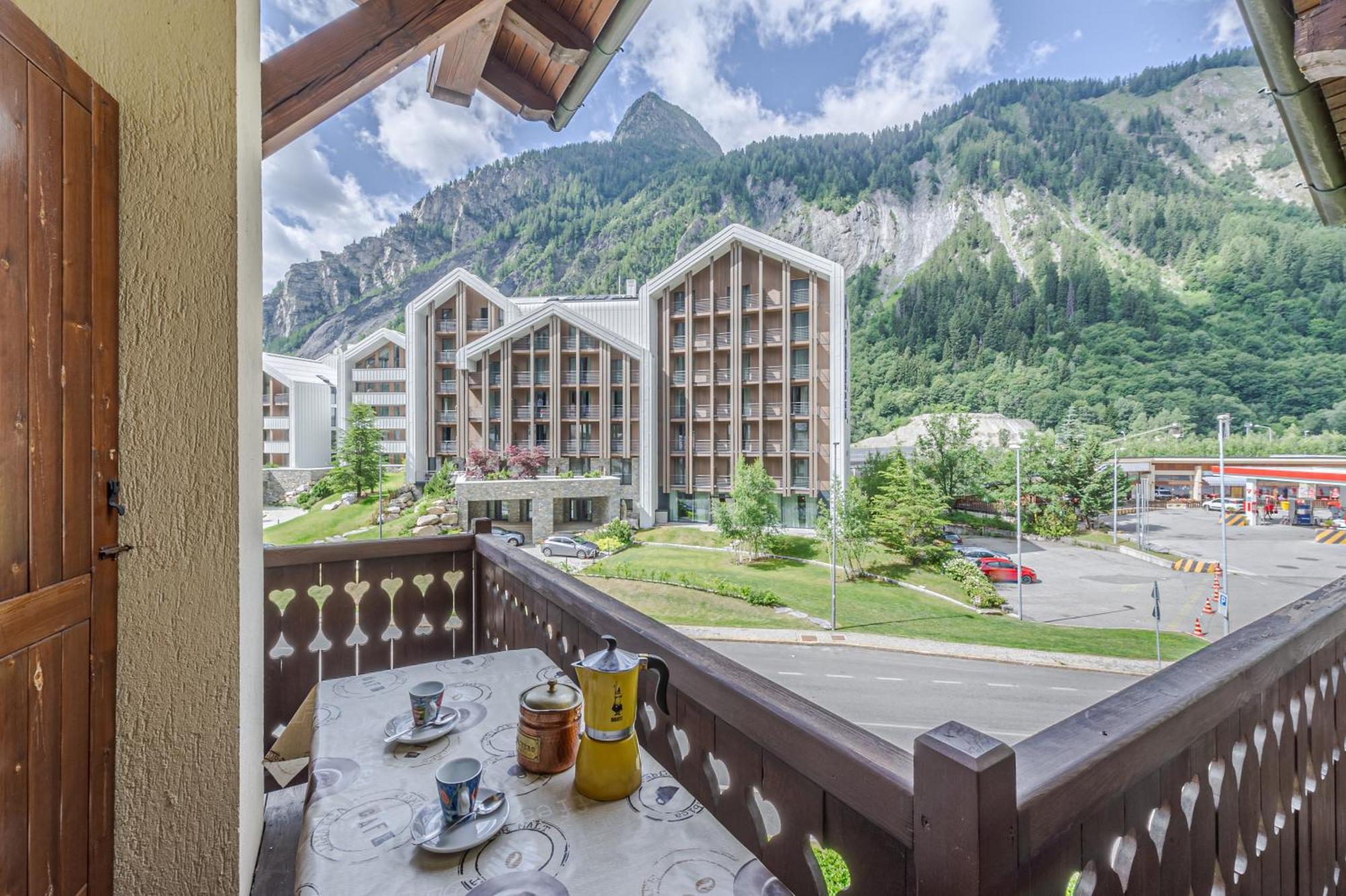 Appartamento Casa Beatrice - Wifi, Parcheggio E Vista Montagna - Cour 0231 Courmayeur Esterno foto