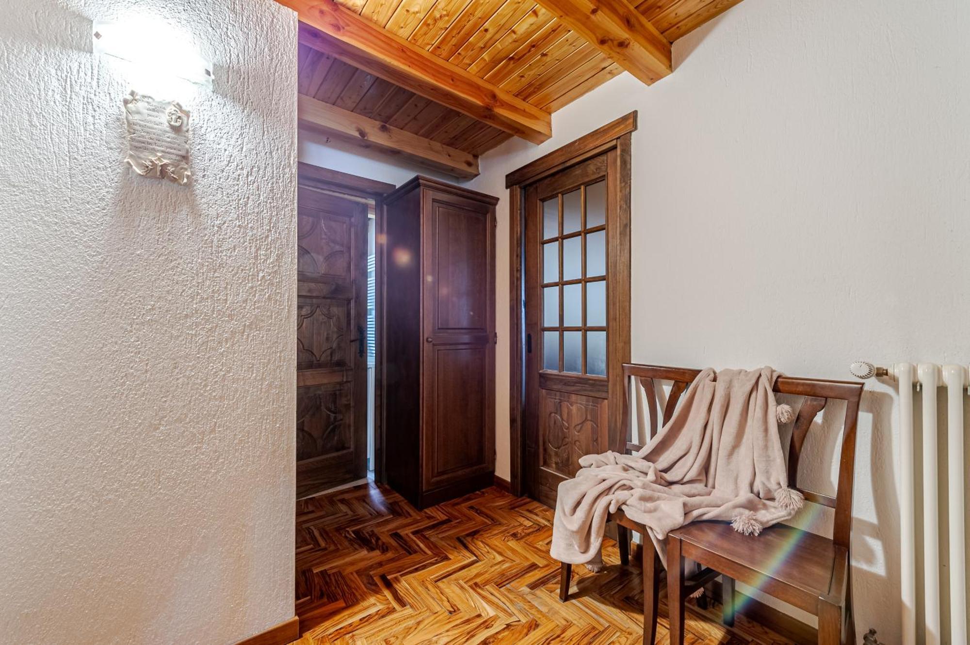 Appartamento Casa Beatrice - Wifi, Parcheggio E Vista Montagna - Cour 0231 Courmayeur Esterno foto